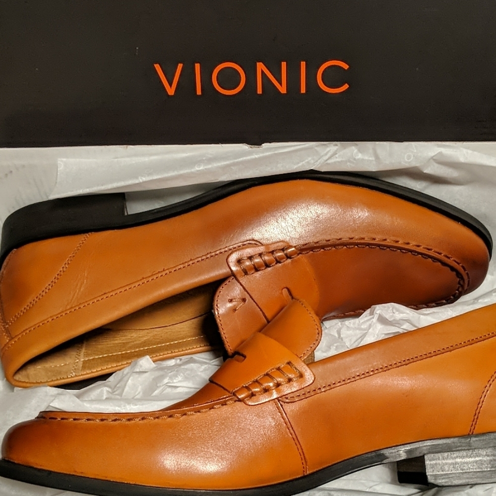 Vionic Snyder men's loafer